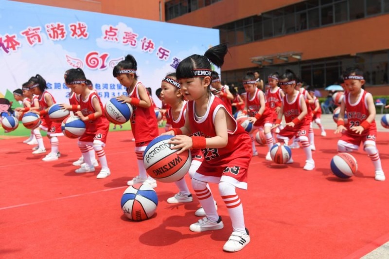 同病相怜！老鹰中锋弗洛林过去几个月一直在与塔图姆交流康复经验